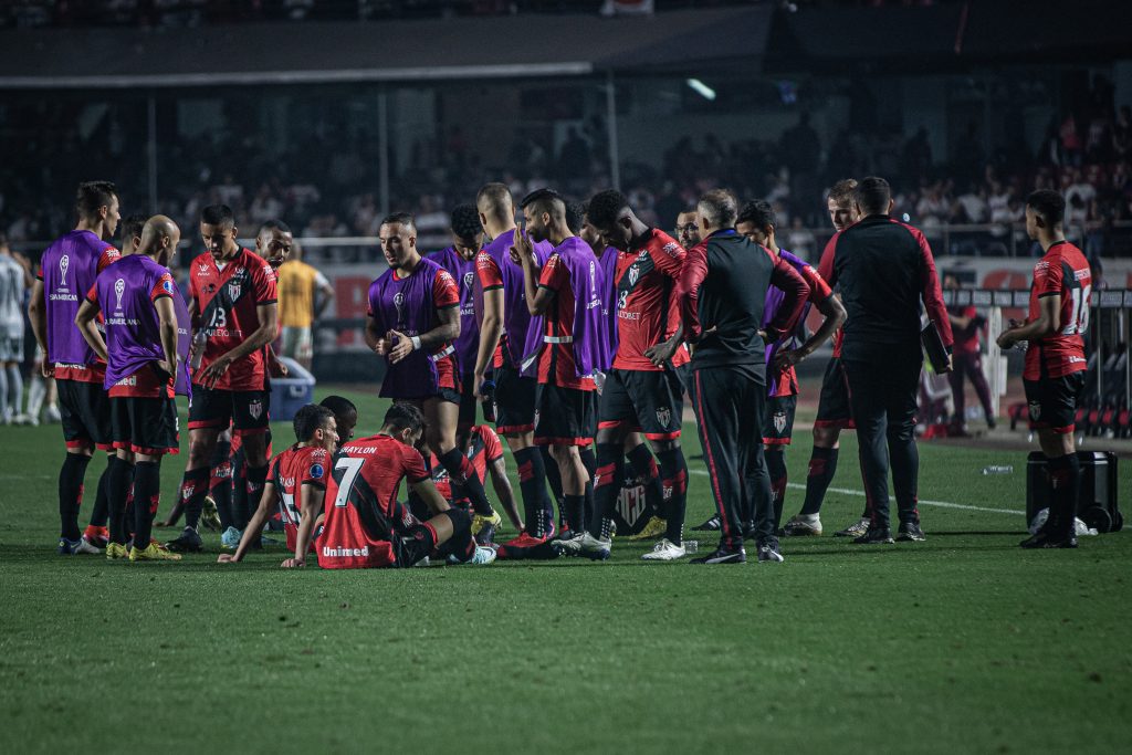 Fantasma da Série B Atlético GO tem 90 9 de risco de rebaixamento