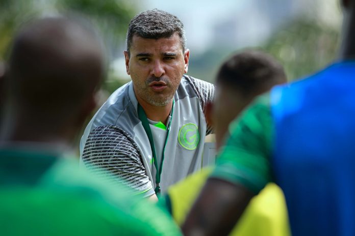 Mário Henrique, treinador que estava no Goiás, vai comandar time paranaense de base