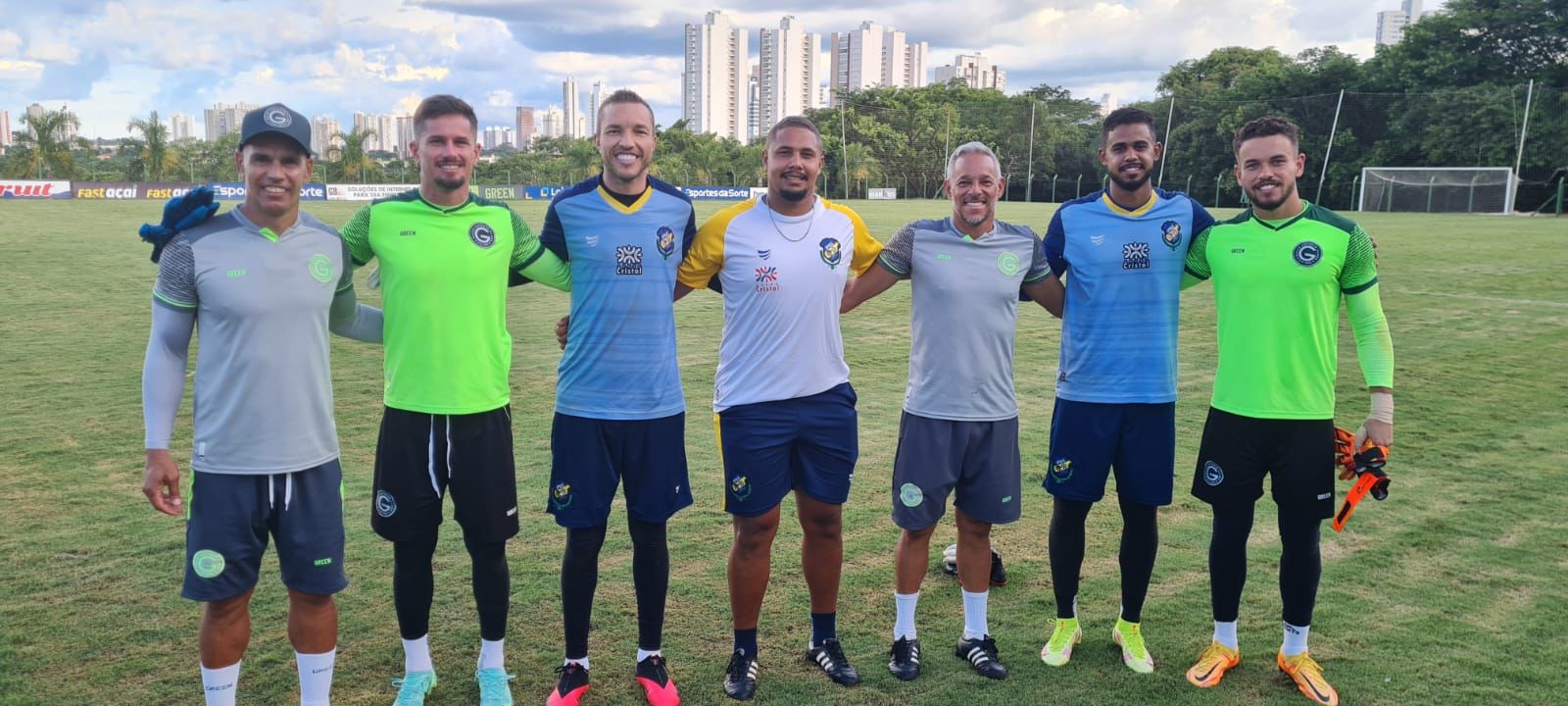 No CT Edmo Pinheiro, Goiás e Iporá empatam em jogo-treino sem gols