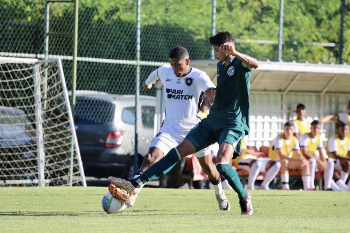 Brasileirão Sub-20: Goiás sai na frente, sofre virada e arranca empate contra o Botafogo