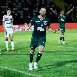 ANSELMO RAMON COMEMORA GOL BOTAFOGO SP FOTO ROSIRON RODRIGUES GEC