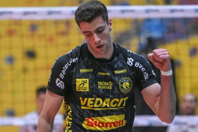 foto do reforço andre saliba do saneago goiás vôlei