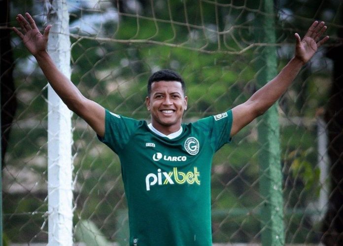Após rescindir com o Goiás, Maguinho tem ida encaminhada para o Atlético-GO