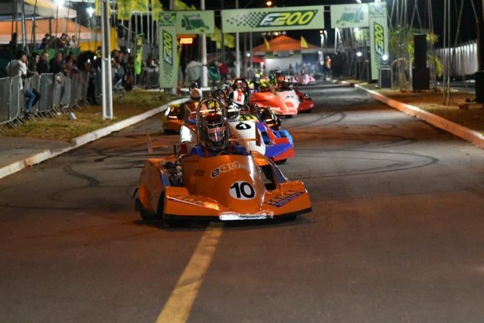 Com corridas noturnas, Bonfinópolis recebe 10ª etapa da Fórmula 200