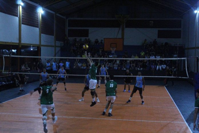 Na conclusão da 1ª rodada do Campeonato Goiano de Vôlei, Goiás derrota o Ace