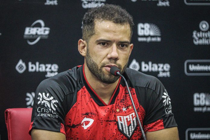 Rodrigo Soares Atlético-GO coletiva 27.03