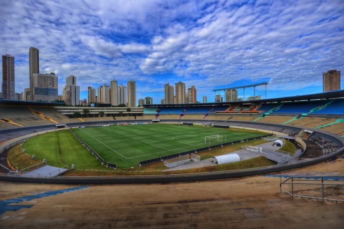 Maior palco do futebol goiano, Estádio Serra Dourada completa 48 anos