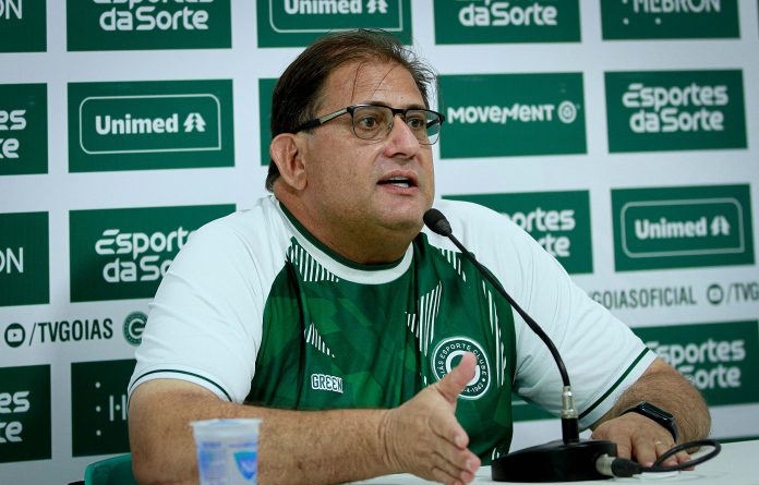 Questionado por suposta pressão no cargo, Guto Ferreira dispara: 