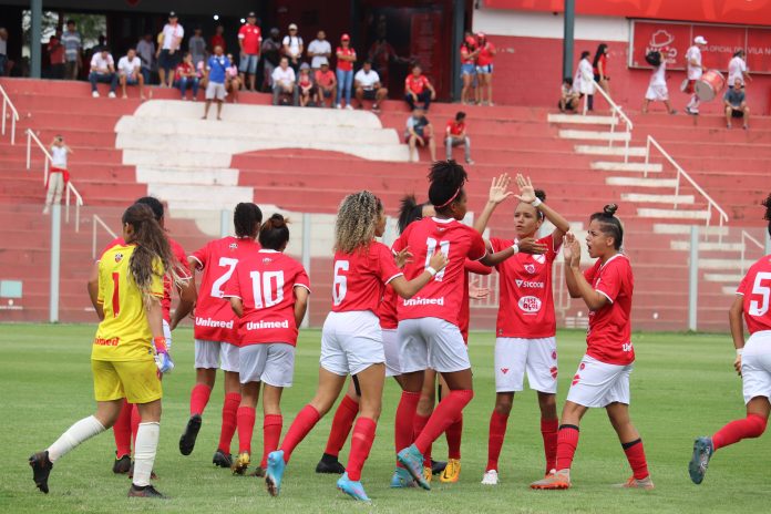 Vila Nova supera Botafogo-PB e conquista primeira vitória no Feminino A-2