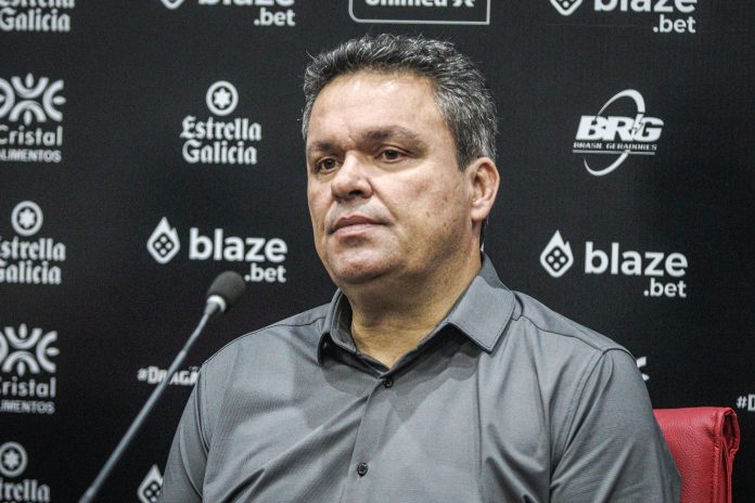 Atlético-GO se posiciona contra a paralisação do Brasileirão por tragédia no RS