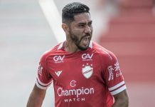 Lembra dele? Ex-Vila, Neto Pessoa é contratado por time da Série B