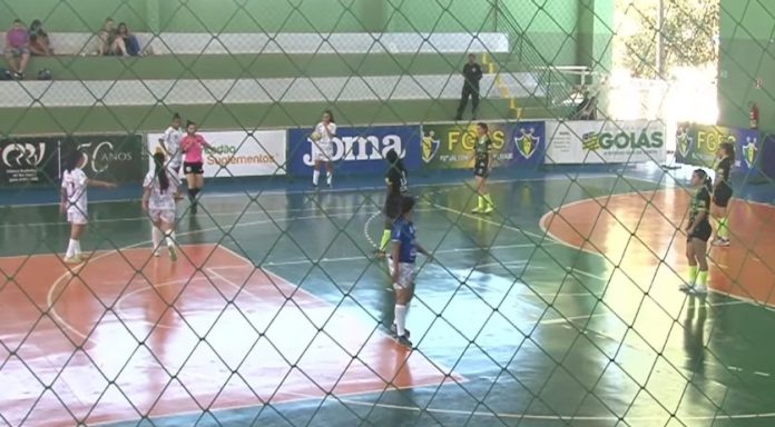 Resenhas bate Copag e sai na frente pelas quartas da Copa do Brasil de Futsal Feminino
