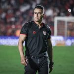 Jair Ventura técnico Atlético Goianiense Foto Ingryd Oliveira (2)
