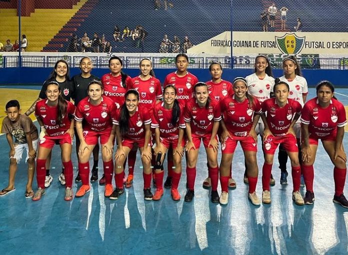 Em estreia do Adulto Feminino no Goiano de Futsal, Vila Nova bate Instituto Set