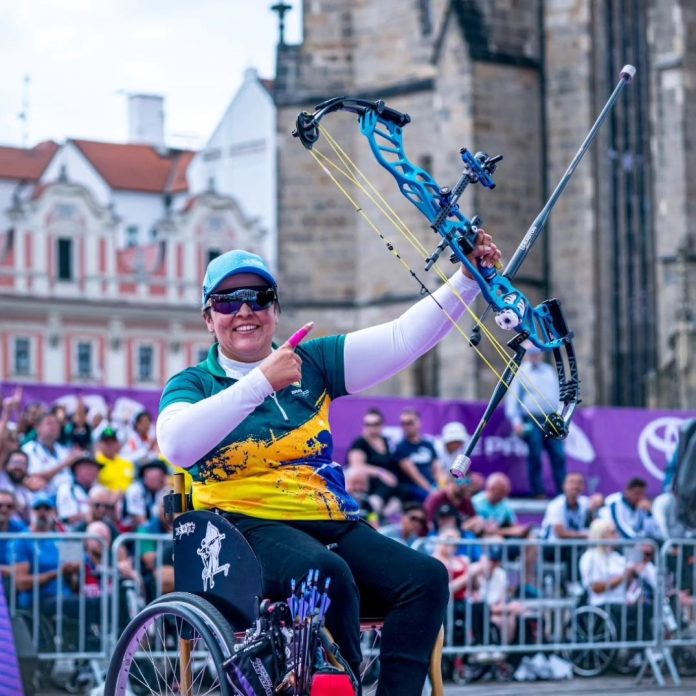 Jane Karla Gögel, do tiro com arco, é a única goiana a ganhar Prêmio Paralímpicos 2023