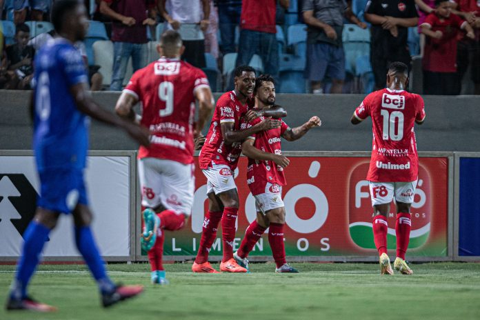 Com gols de reforços, Vila Nova bate o Goiatuba na estreia do Campeonato Goiano