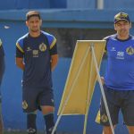 Lúcio Flávio e elenco Aparecidense Foto Wygor Vieira