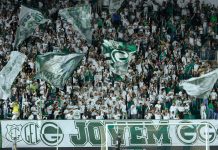 Com promoção, Goiás abre venda de ingressos para o duelo contra o Centro Oeste foto da torcida do goiás esporte clube