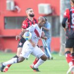 vagner love vitória x atlético-go