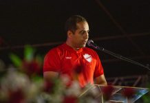 Hugo cobra mais atenção defensiva do Vila, rechaça crise e quer foco no bicampeonato