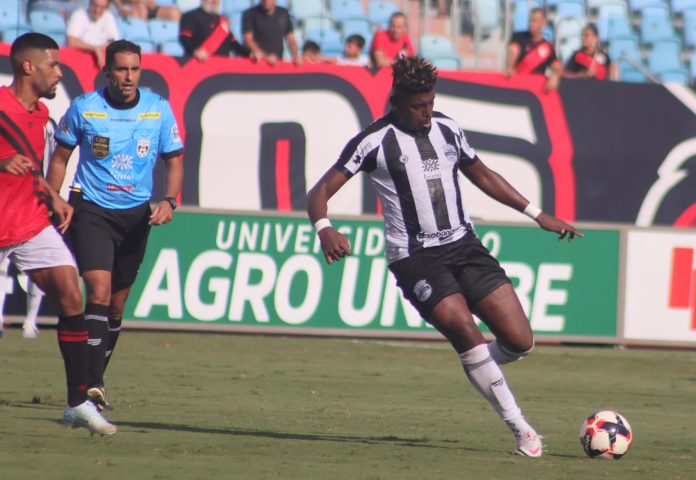 Gustavo Vintecinco - Goiânia 0 x 2 Atlético-GO