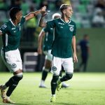 Vitinho comemora em Goiás 6×0 Rio Branco-ES – oitavas de finais da Copa Verde 2025