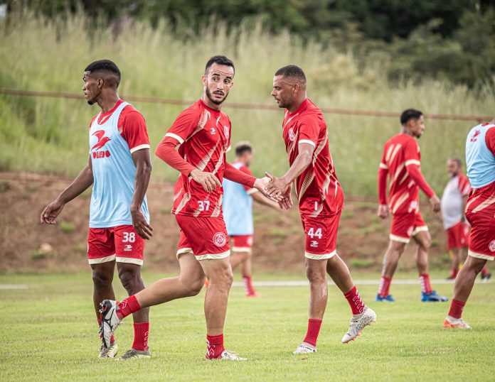 FOTO DE JOGADORES DA ANAPOLINA TREINANDO