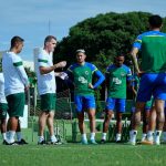 MANCINI E ELENCO DO GOIÁS FOTO ROSIRON RODRIGUES GEC 1