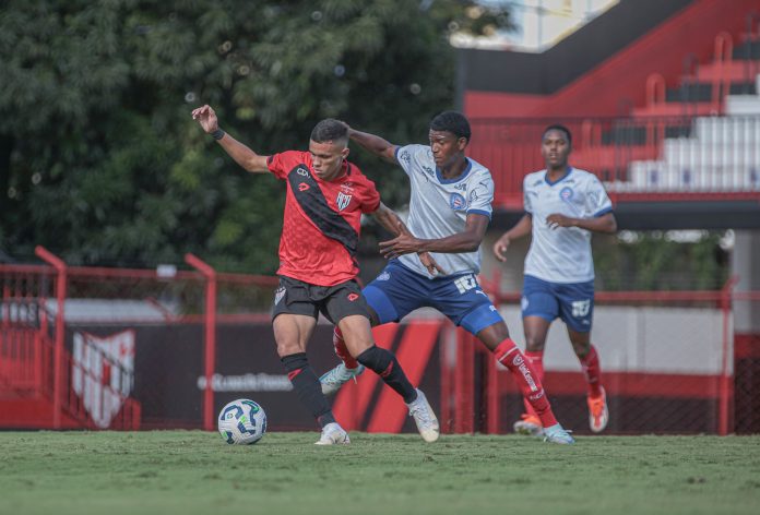 foto da partida entre atlético-go e bahia pelo brasileirão série b sub-20