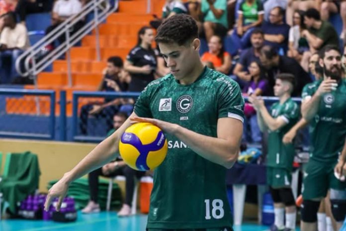 foto atleta guilherme amorim pelo saneago/vôlei
