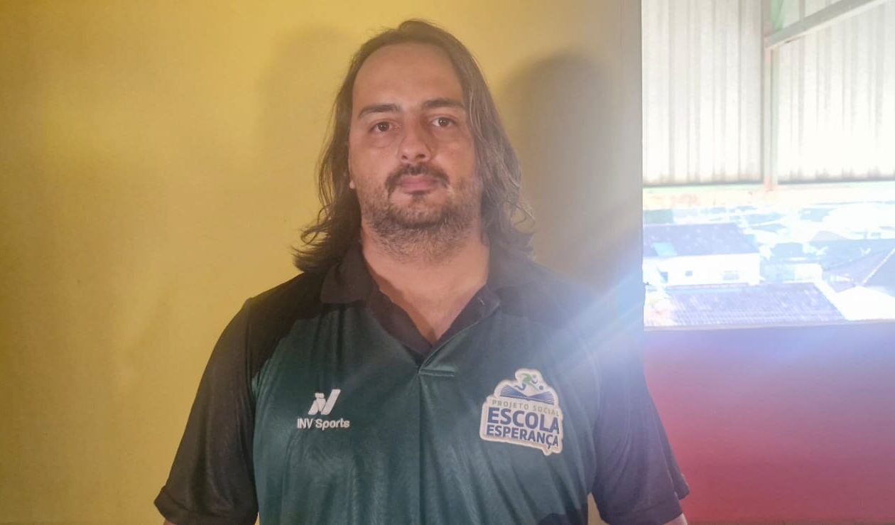 FOTO DO TREINADOR SAULO NUNES