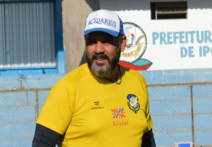FOTO DO TREINADOR KIKO ARAÚJO