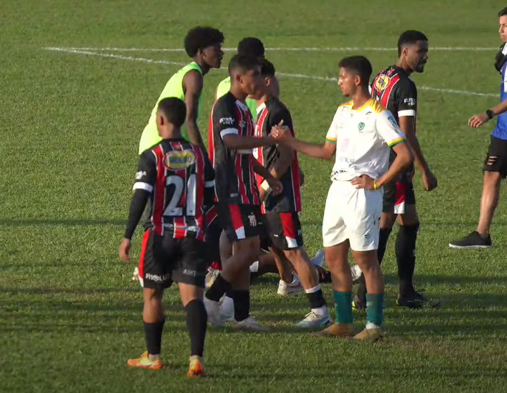foto da partida entre anápolis e aparecida