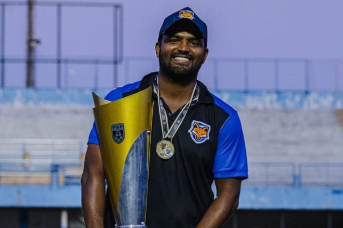 foto do treinador lusmar júnior, demitido do grêmio anápolis