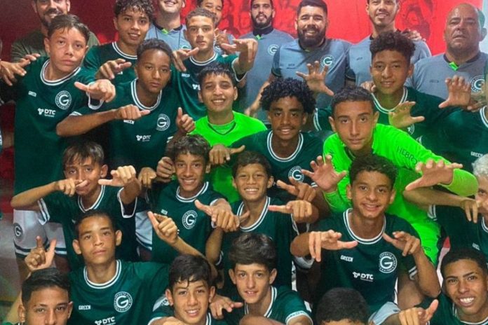 foto de jogadores do goiás sub-13