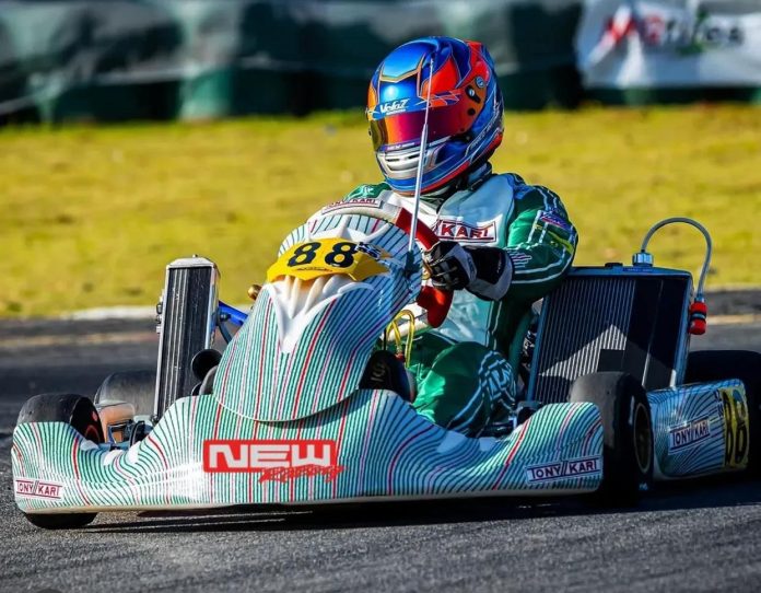 foto de goiano competindo na copa são paulo light de kart