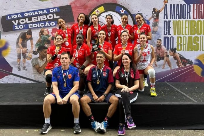 foto do time de volei do vila nova adulto