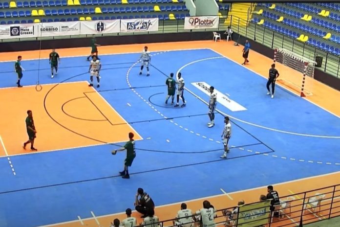 FOTO DA PARTIDA ENTRE AERV/UNIRV E NACIONAL/SAO JOSE PELO BRASILEIRO DE CLUBES DE HANDEBOL