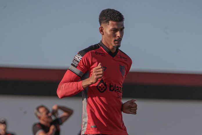 foto do jogador alix vinícius do atlético clube goianiense
