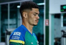 Goiás negocia saída do zagueiro Anthony para clube da Série A