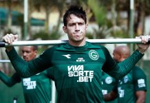 Meia volta ficar à disposição no Goiás após protocolo de concussão