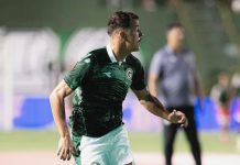 Goiás renova contrato de meia da base até o final de 2026; atleta já está no profissional