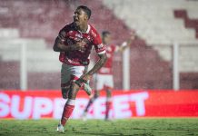 Vila Nova encaminha empréstimo de Gustavo Pajé para o futebol do Chipre