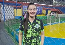 Goleira do Resenhas, Nádia destaca importância e crescimento do futsal feminino goiano
