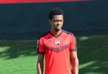 Bicampeão goiano com o Atlético-GO e ex-Vila Nova, Moacir reforça o Centro Oeste