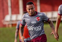 Janderson elogia “volume” do Vila contra Sport, mas admite “chateação” com empate