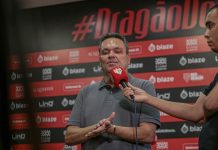 Adson critica o Atlético em empate com a Abecat e promete: “vou fazer mudanças após o Goianão”