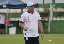 Cléber Gaúcho valoriza entrega do Crac contra o Goiás e acredita na classificação