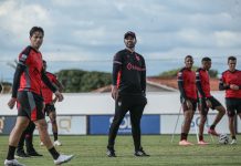 Com desfalques, Lacerda define provável Atlético para encarar o Vila