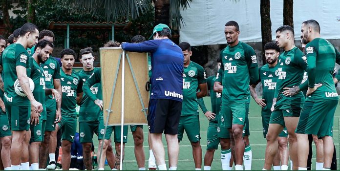 DANIEL PAULISTA ELENCO GOIÁS TREINO